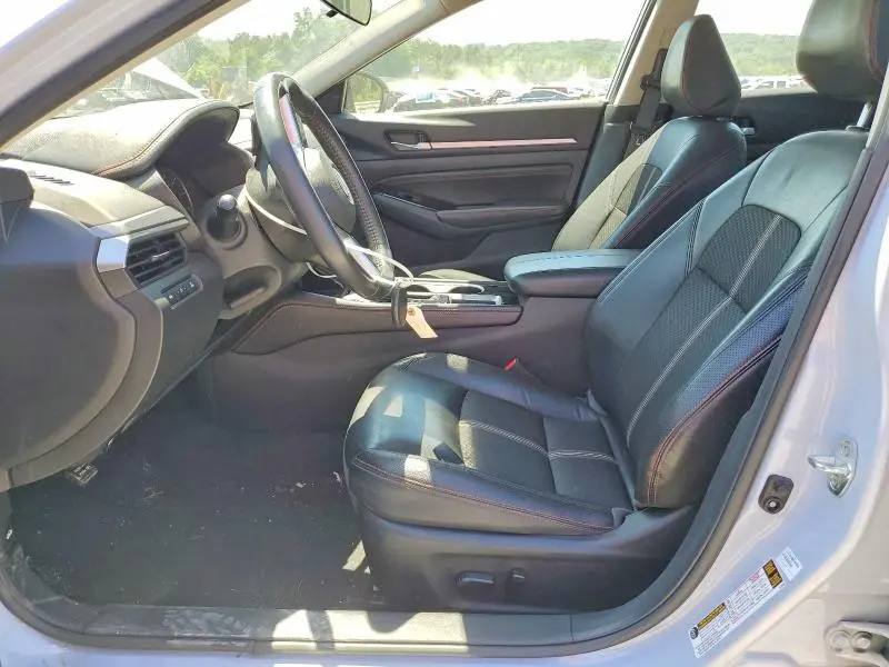 2023 NISSAN ALTIMA SR  