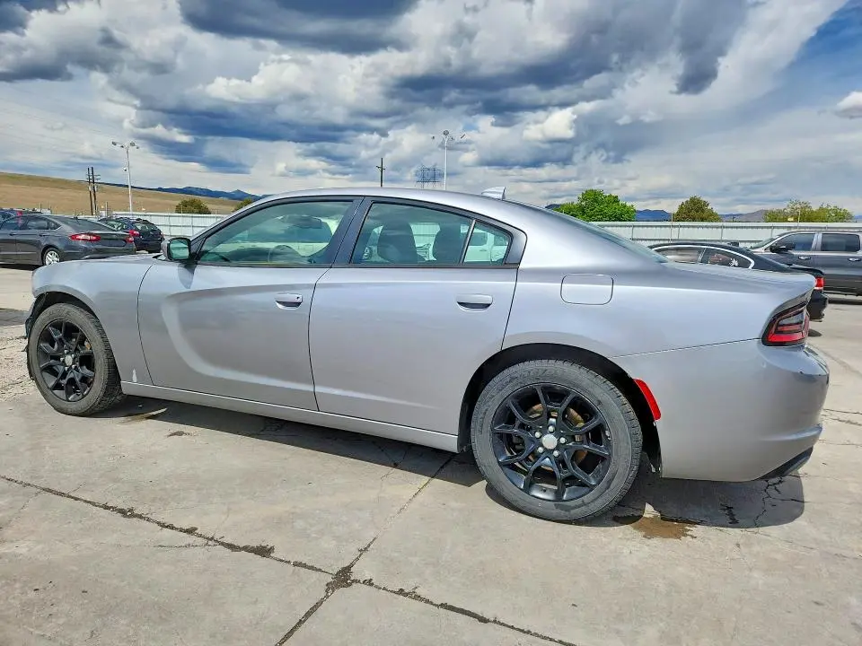 2016 DODGE CHARGER SXT  