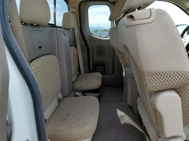 2014 NISSAN FRONTIER SV  
