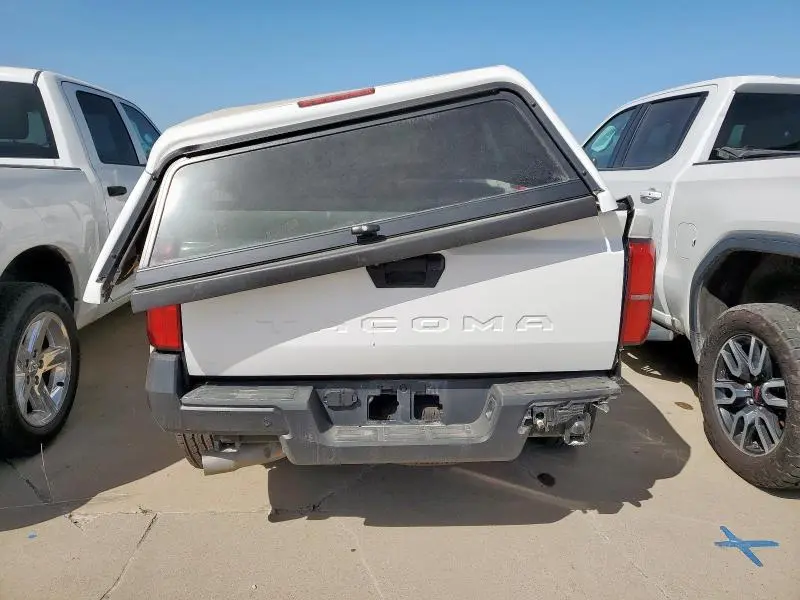 2024 TOYOTA TACOMA XTRACAB