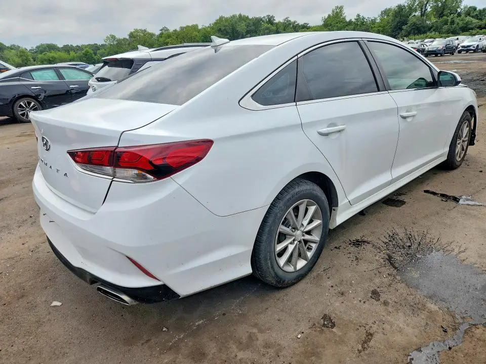 2018 HYUNDAI SONATA SE  
