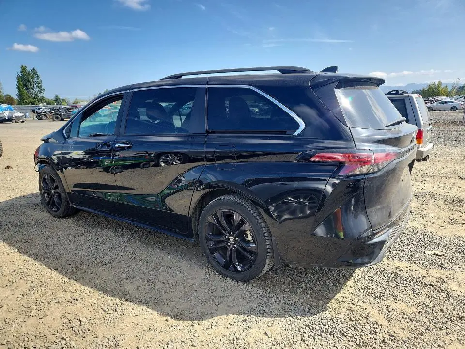2023 TOYOTA SIENNA XSE 7-PASSENGER  