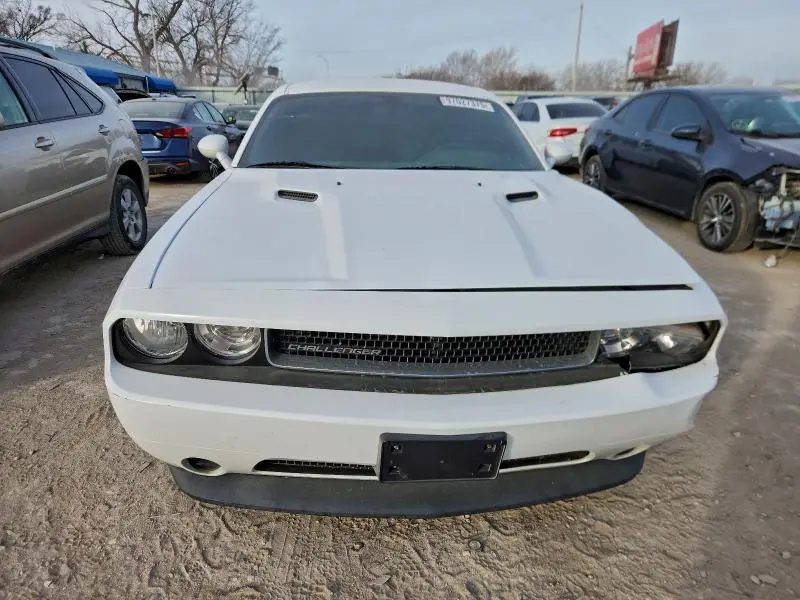2013 DODGE CHALLENGER SXT  