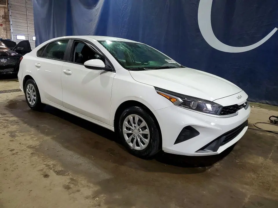 2024 KIA FORTE LX  