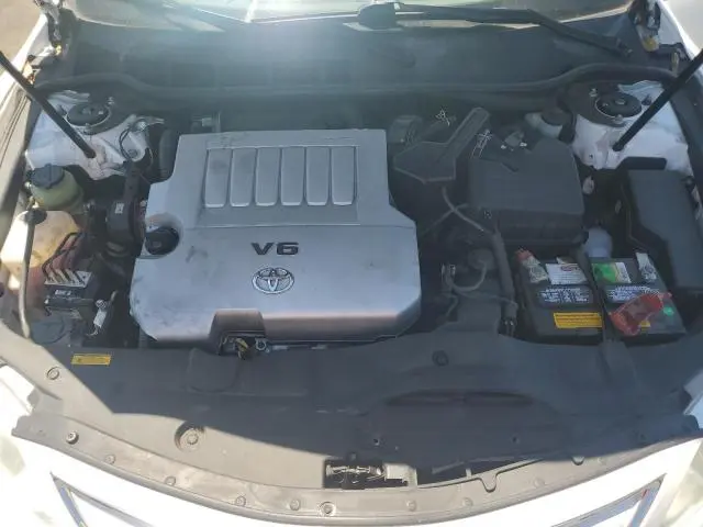 2010 TOYOTA CAMRY SE  