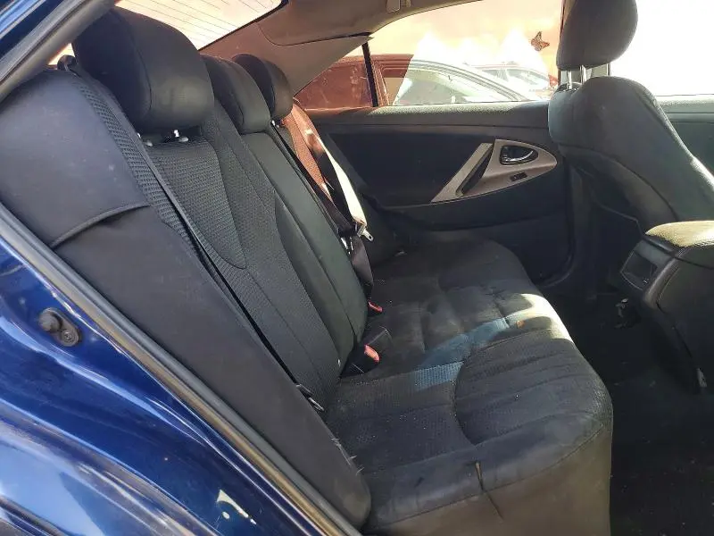 2010 TOYOTA CAMRY SE  