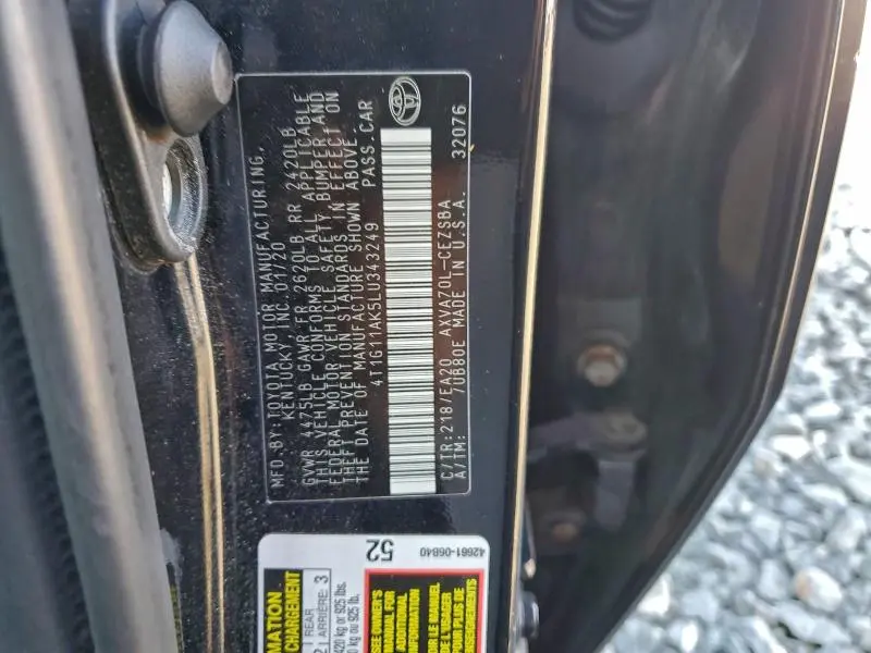 2020 TOYOTA CAMRY SE  