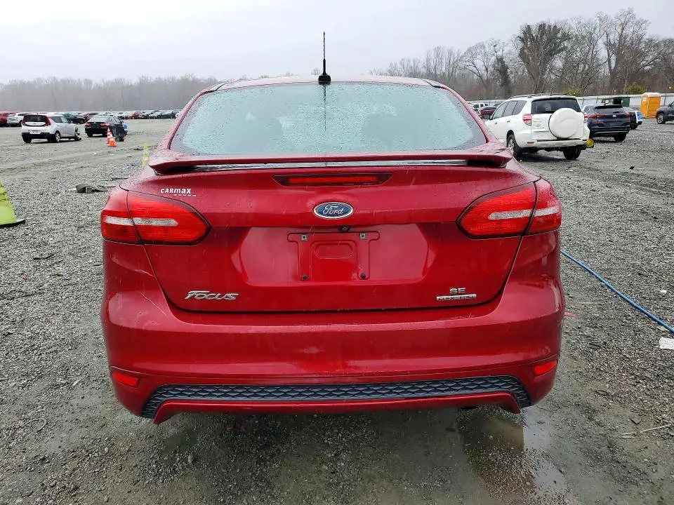 2016 FORD FOCUS SE  