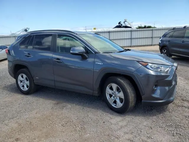 2021 TOYOTA RAV4 XLE  