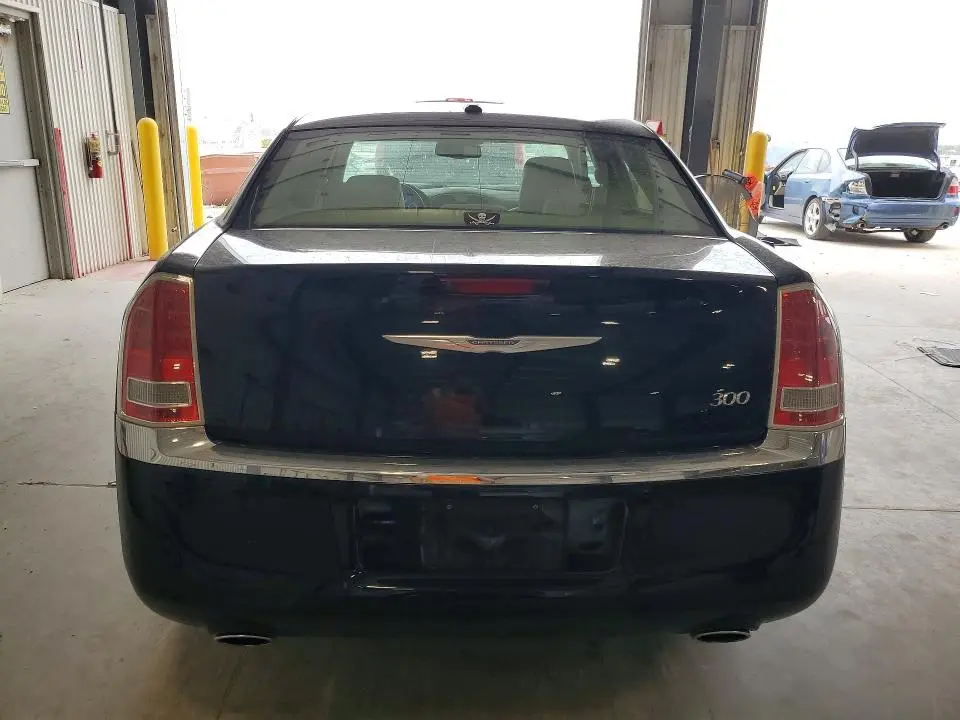 2013 CHRYSLER 300   