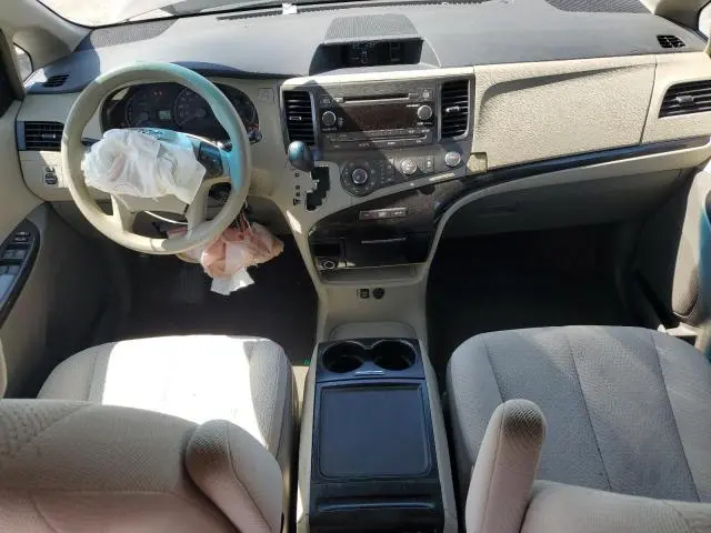 2012 TOYOTA SIENNA LE  