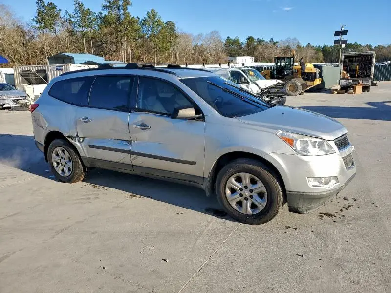 2012 CHEVROLET TRAVERSE LS  