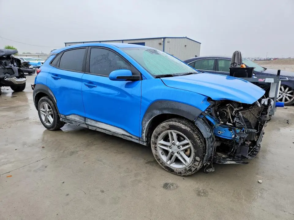 2022 HYUNDAI KONA SE  