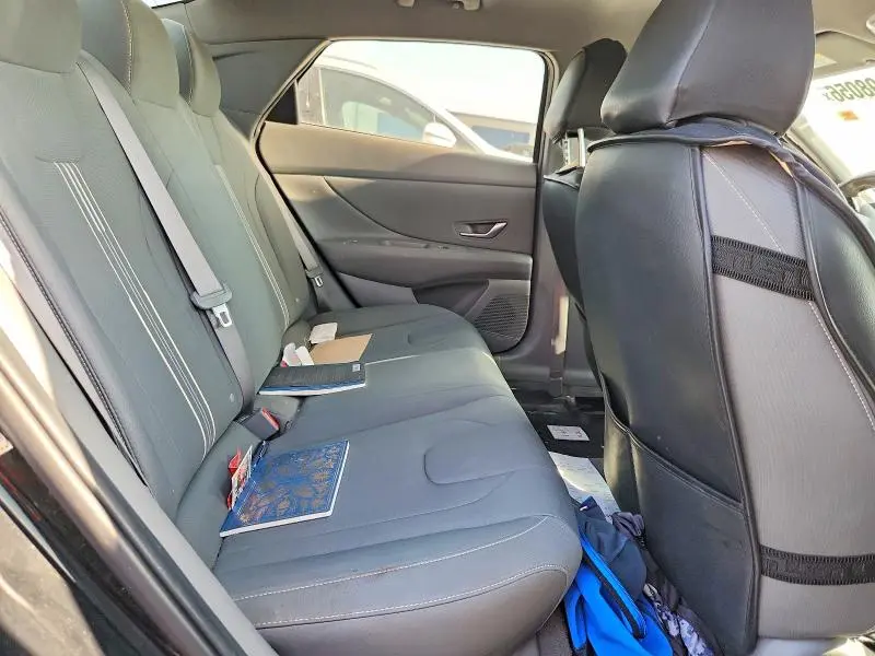 2023 HYUNDAI ELANTRA   