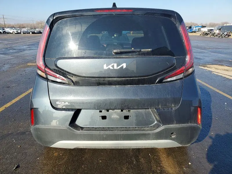 2025 KIA SOUL LX  
