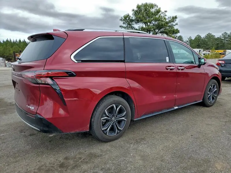 2025 TOYOTA SIENNA LIMITED  