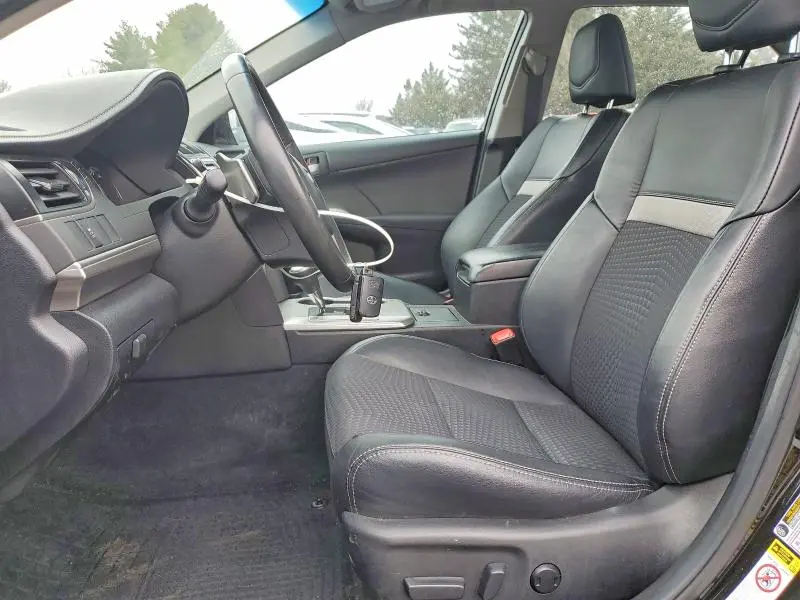 2012 TOYOTA CAMRY SE V6  