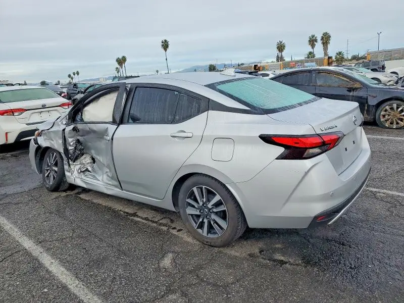 2021 NISSAN VERSA SV  