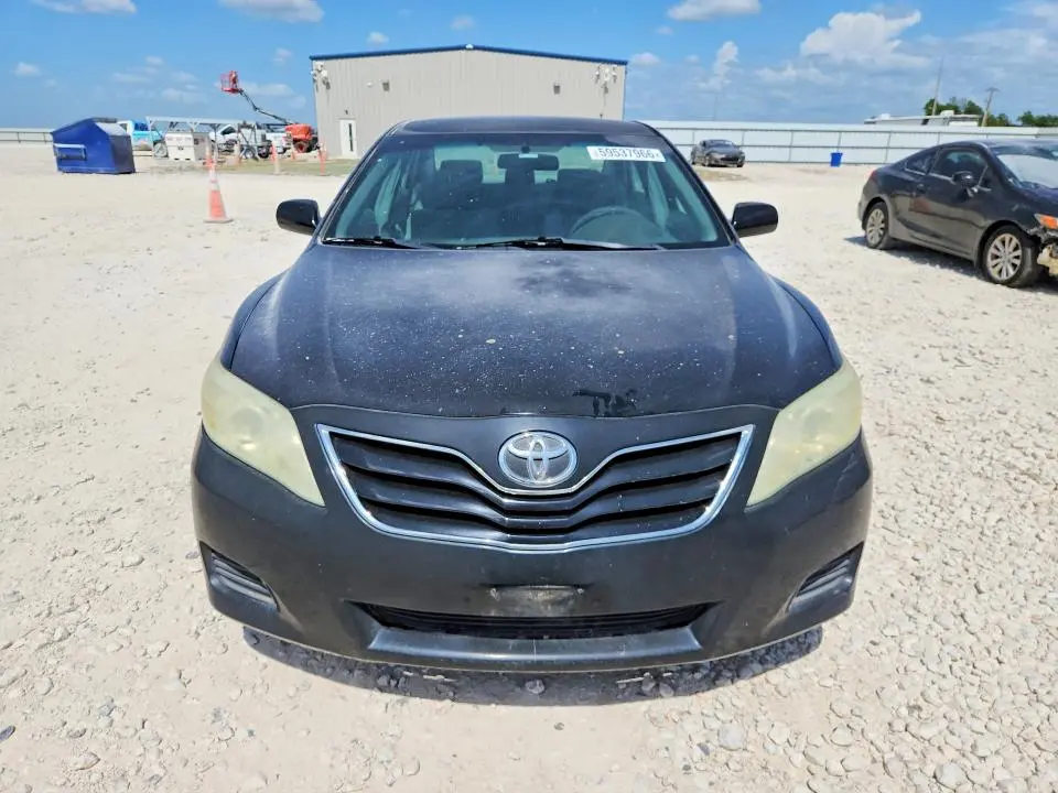 2010 TOYOTA CAMRY LE  