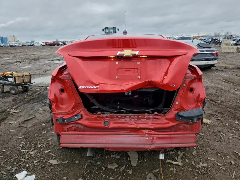 2020 CHEVROLET SONIC LT  