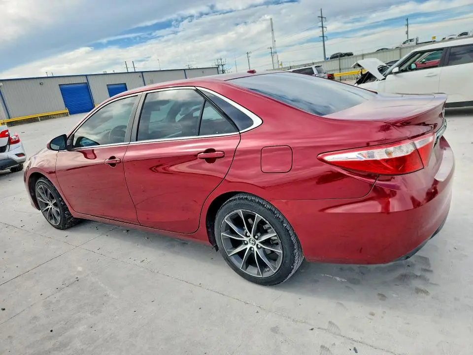 2015 TOYOTA CAMRY XSE  