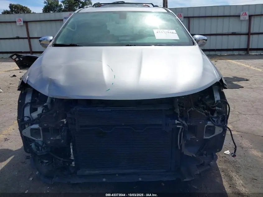 2018 CHRYSLER PACIFICA LIMITED