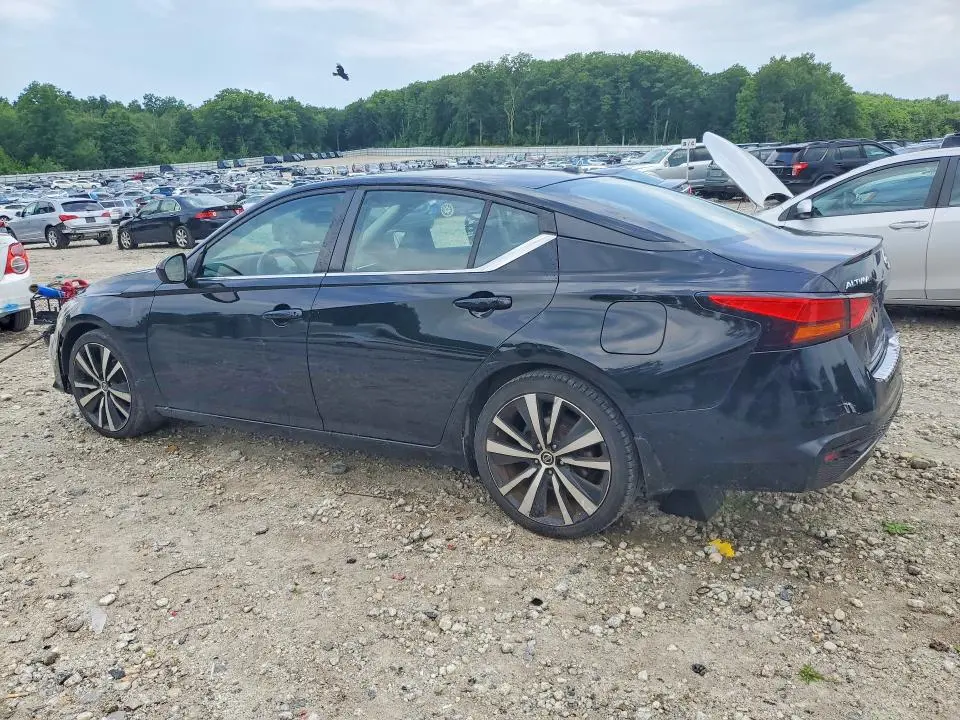 2021 NISSAN ALTIMA SR  