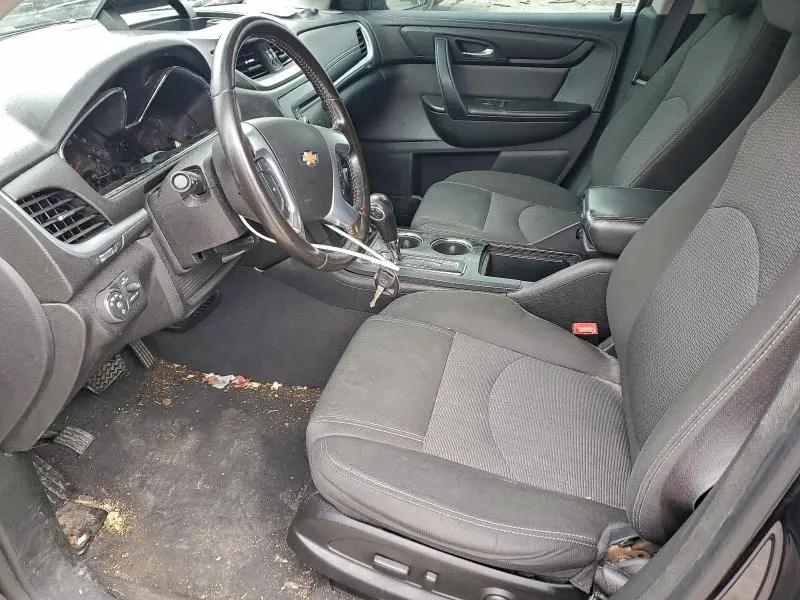 2017 CHEVROLET TRAVERSE LT  