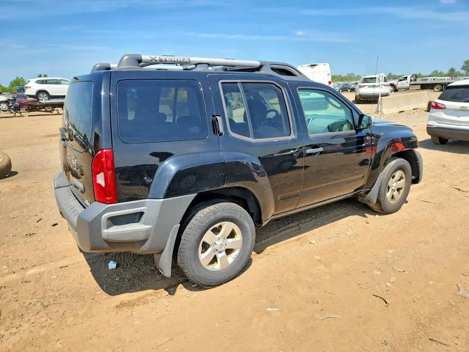2010 NISSAN XTERRA X  
