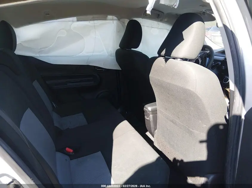 2019 TOYOTA PRIUS C LE