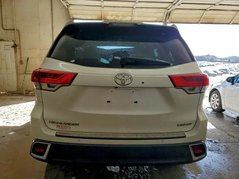 2018 TOYOTA HIGHLANDER LIMITED  