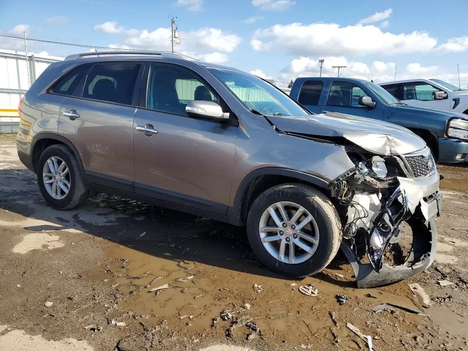 2014 KIA SORENTO LX  