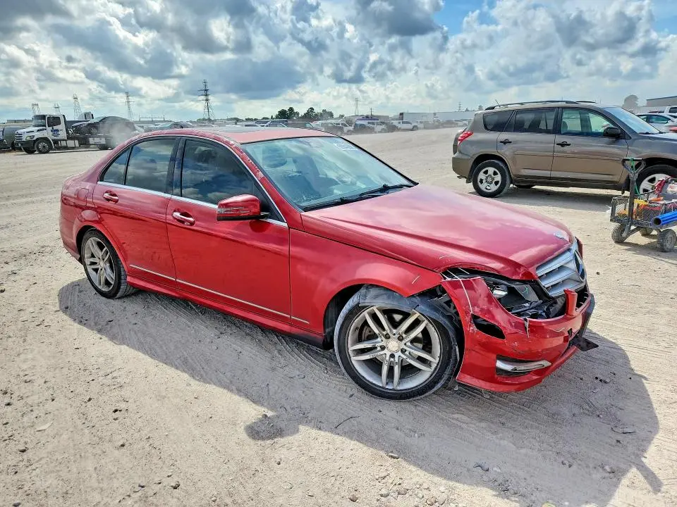 2013 MERCEDES-BENZ C 250  