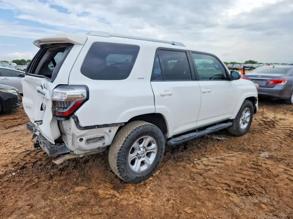 2018 TOYOTA 4RUNNER SR5  