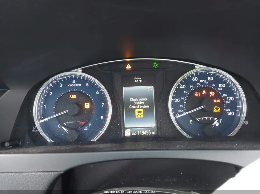 2017 TOYOTA CAMRY XLE V6