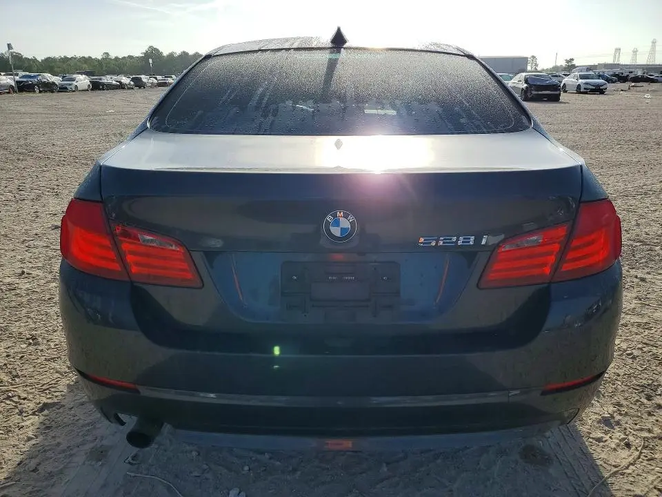 2012 BMW 528 XI  