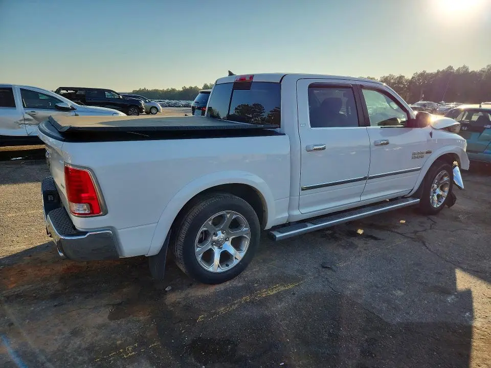 2016 RAM 1500 LARAMIE  