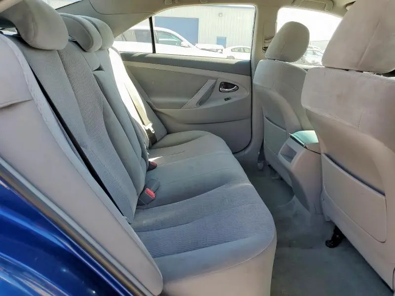2011 TOYOTA CAMRY BASE  