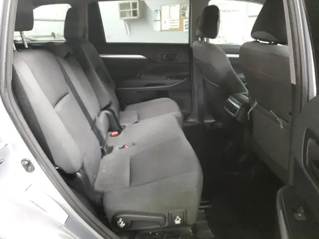 2014 TOYOTA HIGHLANDER LE  