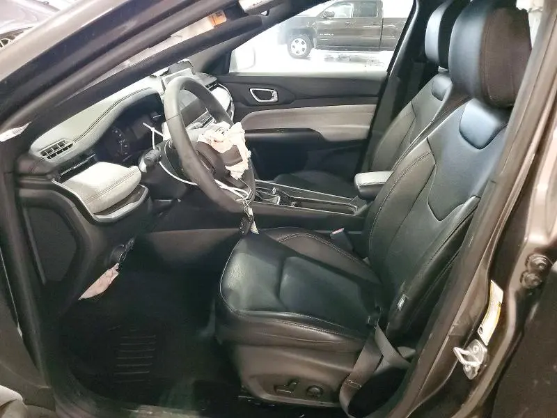 2023 JEEP COMPASS LATITUDE LUX  