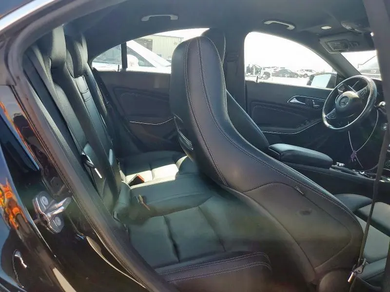 2019 MERCEDES-BENZ CLA 250  