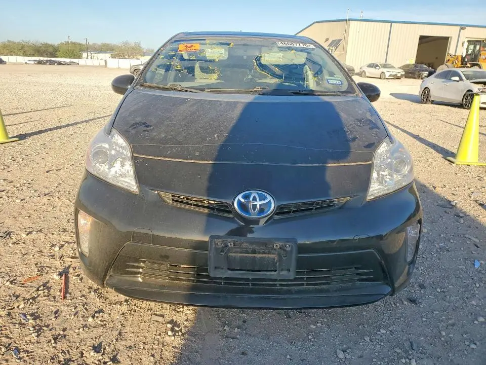 2015 TOYOTA PRIUS THREE  