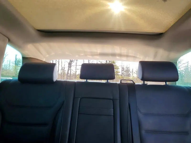 2011 VOLKSWAGEN TOUAREG V6  