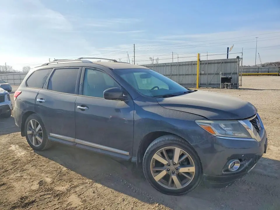 2015 NISSAN PATHFINDER S  