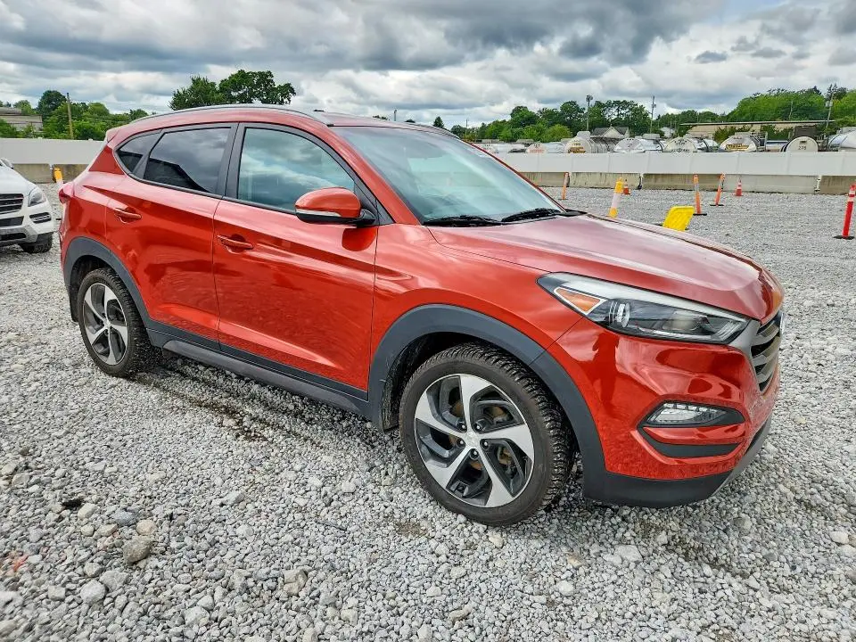 2016 HYUNDAI TUCSON SPORT  
