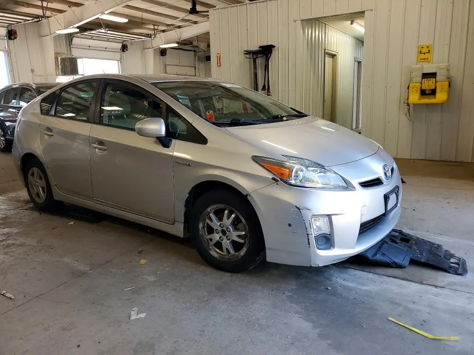 2010 TOYOTA PRIUS II  