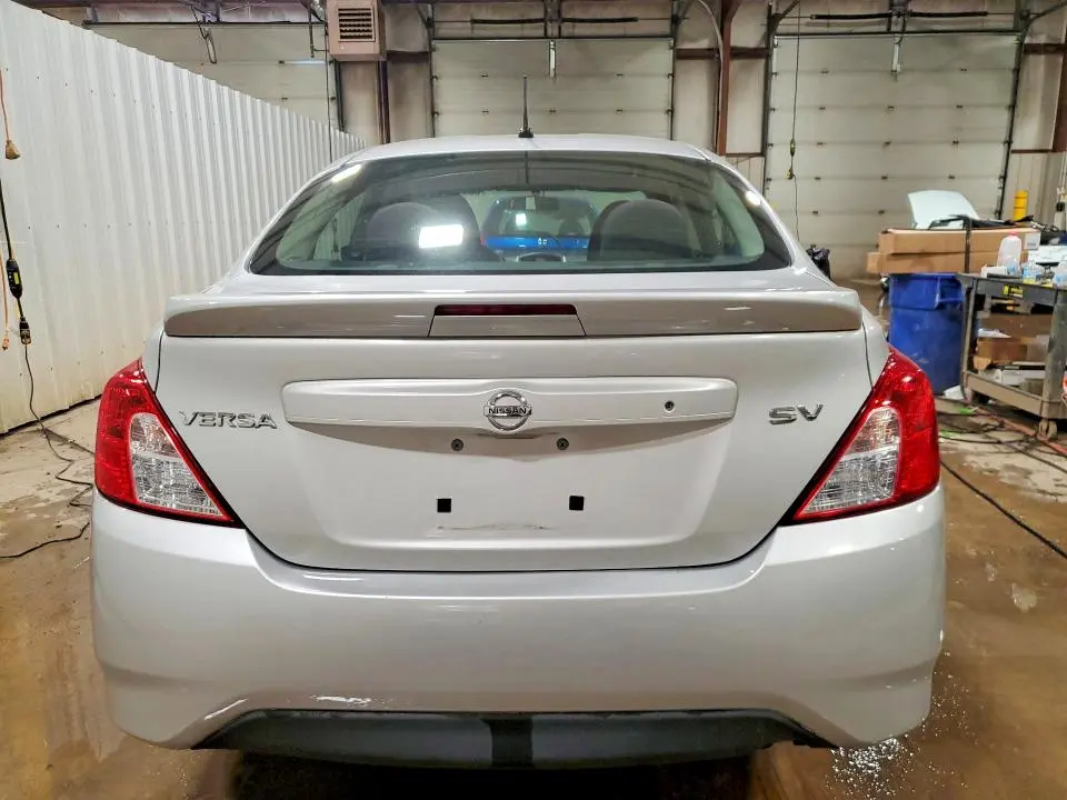 2017 NISSAN VERSA   