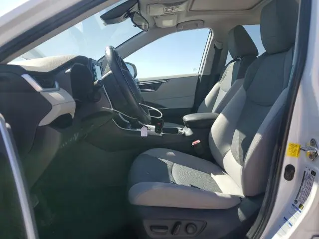 2019 TOYOTA RAV4 XLE