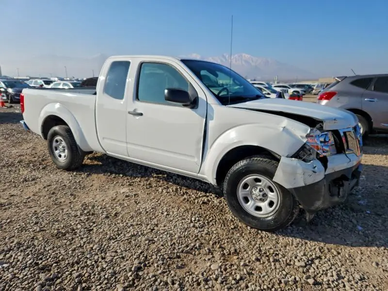 2013 NISSAN FRONTIER S  