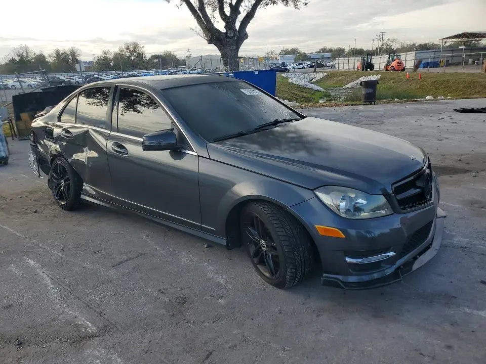 2013 MERCEDES-BENZ C 250  